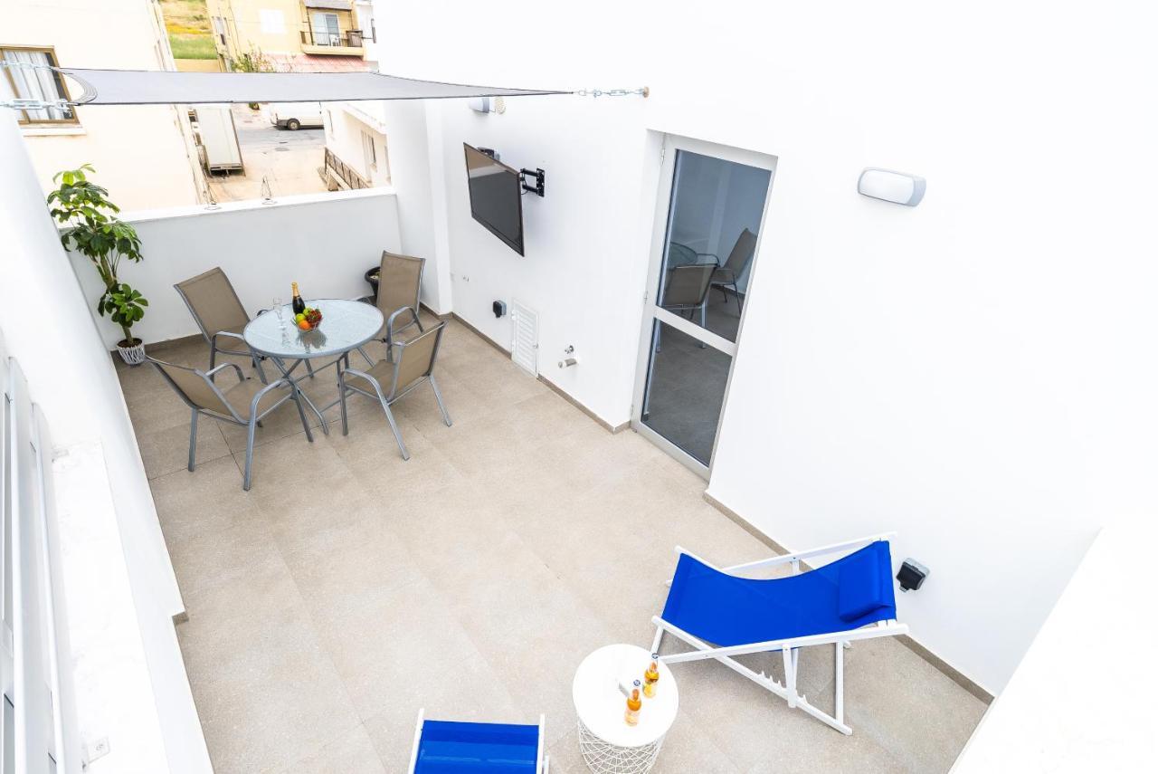 Spiros Luxury Apartments アヤナパ エクステリア 写真