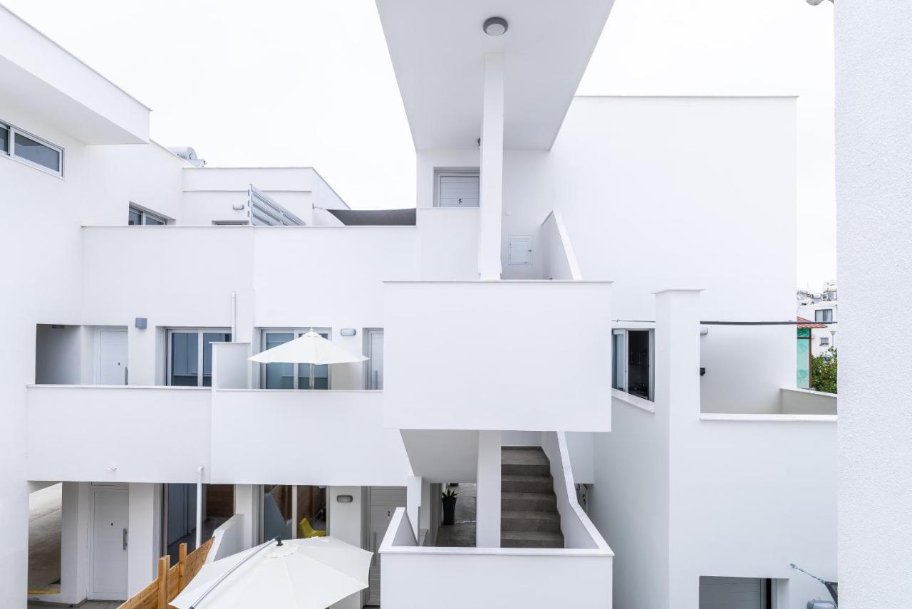 Spiros Luxury Apartments アヤナパ エクステリア 写真