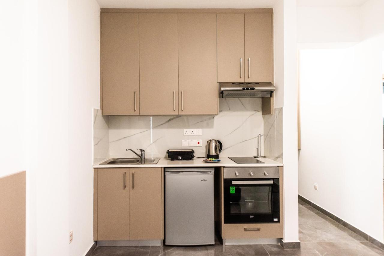 Spiros Luxury Apartments アヤナパ エクステリア 写真