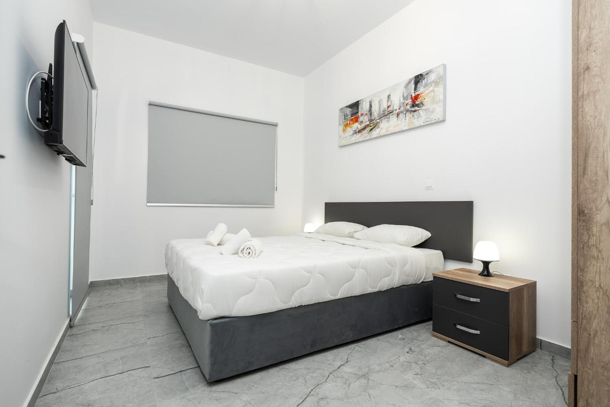 Spiros Luxury Apartments アヤナパ エクステリア 写真