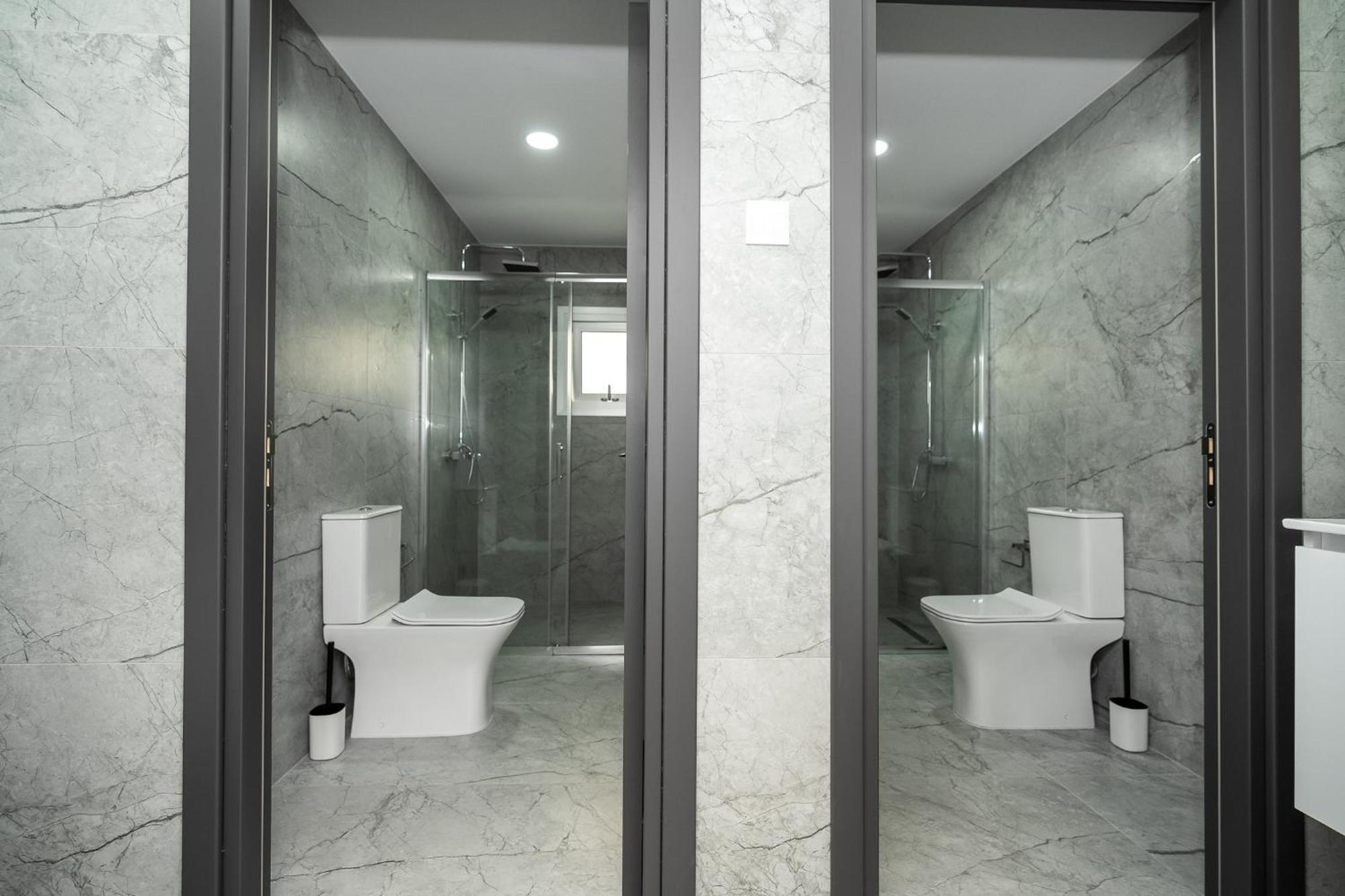 Spiros Luxury Apartments アヤナパ エクステリア 写真