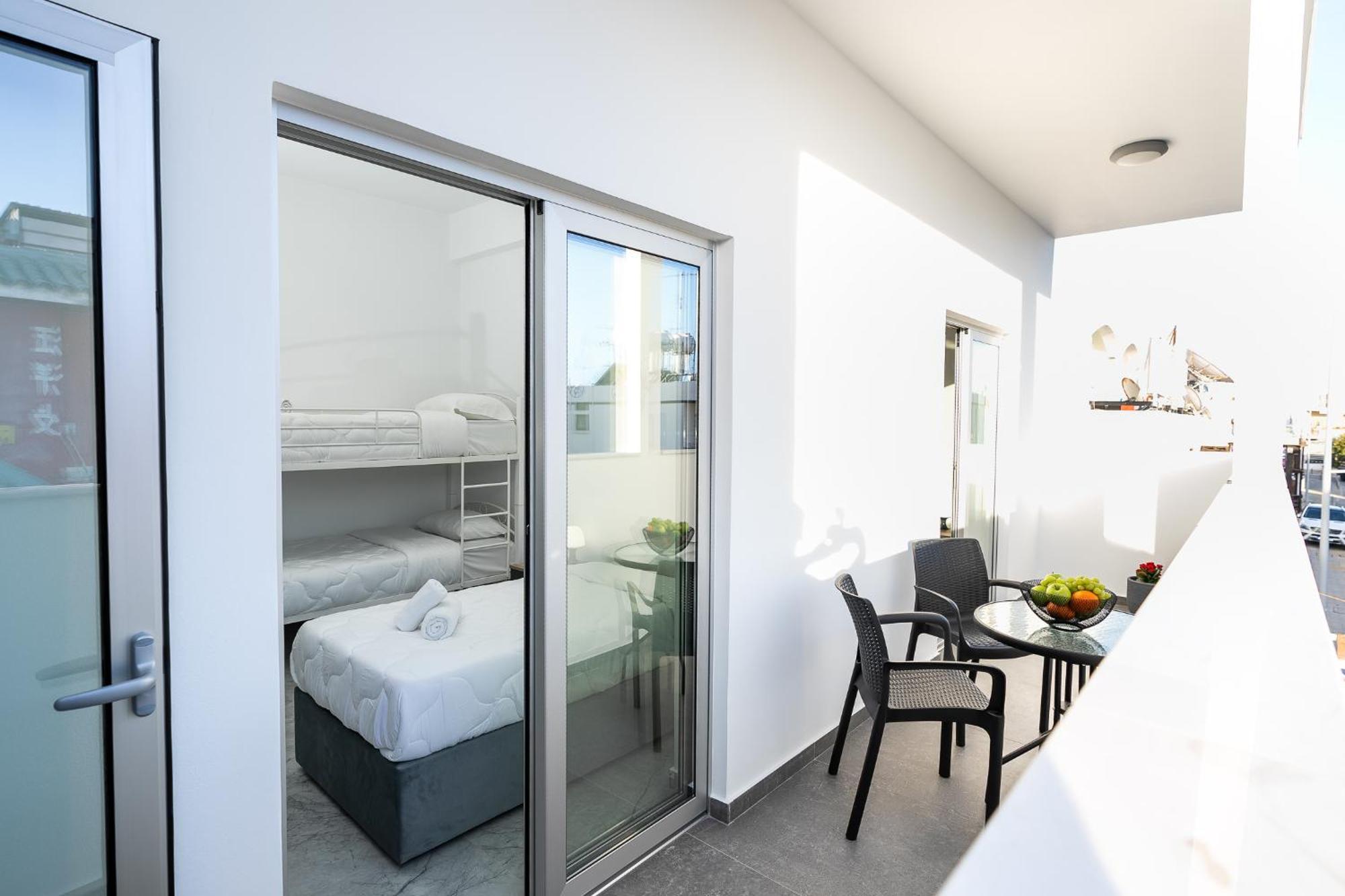 Spiros Luxury Apartments アヤナパ エクステリア 写真