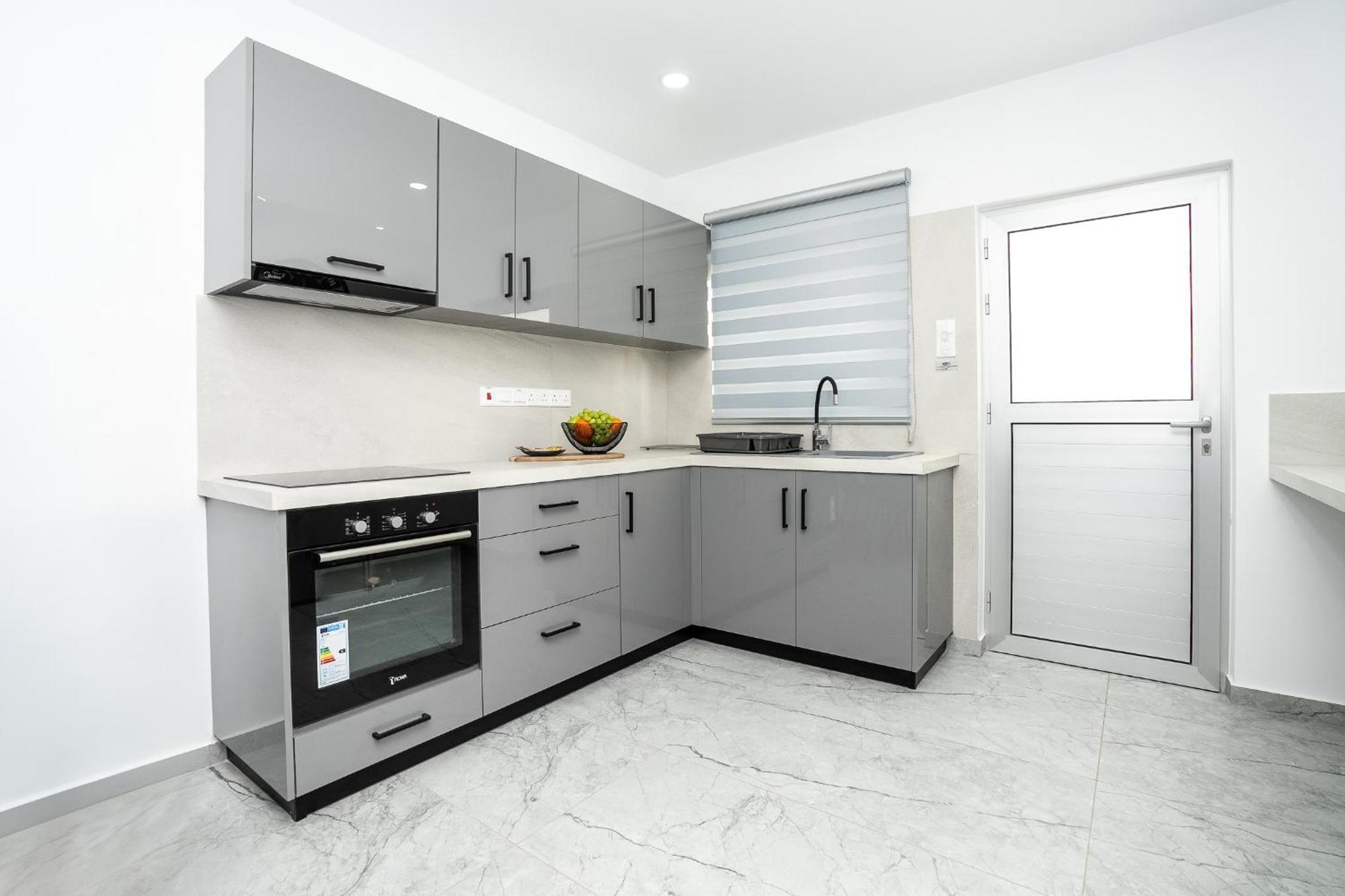 Spiros Luxury Apartments アヤナパ エクステリア 写真