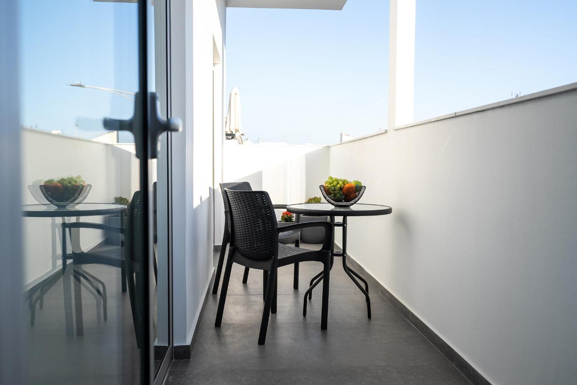 Spiros Luxury Apartments アヤナパ エクステリア 写真